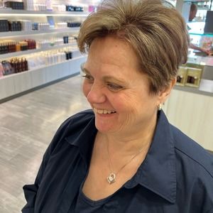 Meet your Posher, Deborah